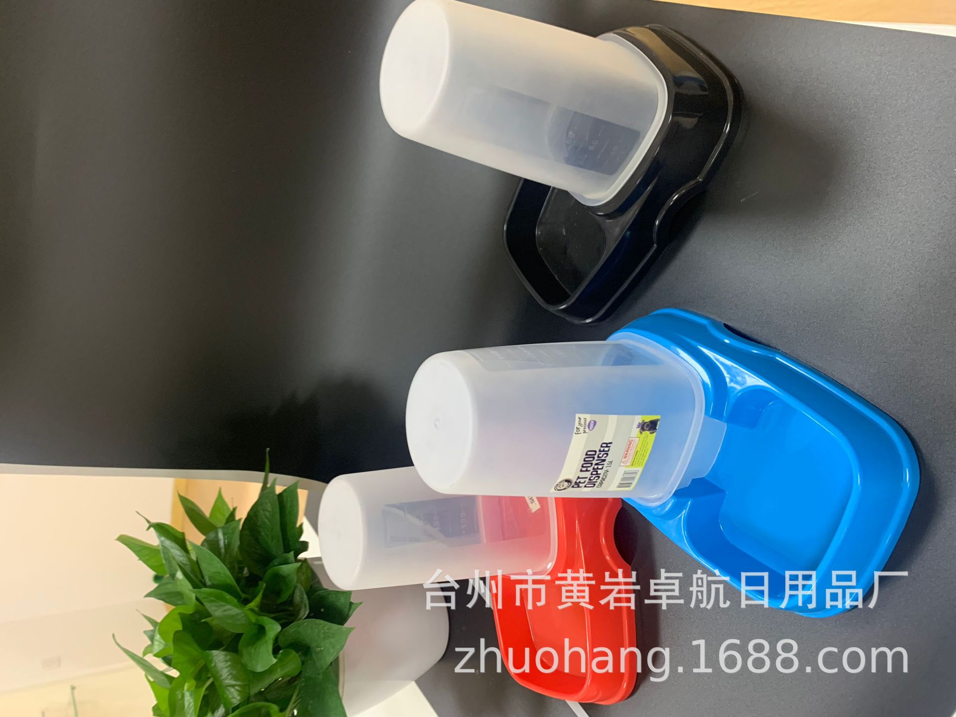 Ying Duo Bao Pet Автоматически домашние животные продовольственные качества, посаженные домашним животным, домашние напитки Pet Pet -Fedrior