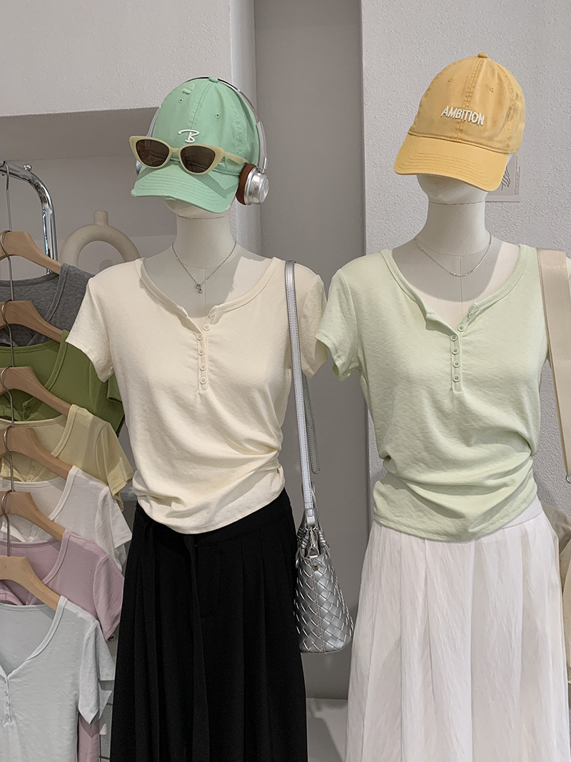 Летняя приталенная эластичная однотонная футболка с коротким рукавом, V-образный вырез