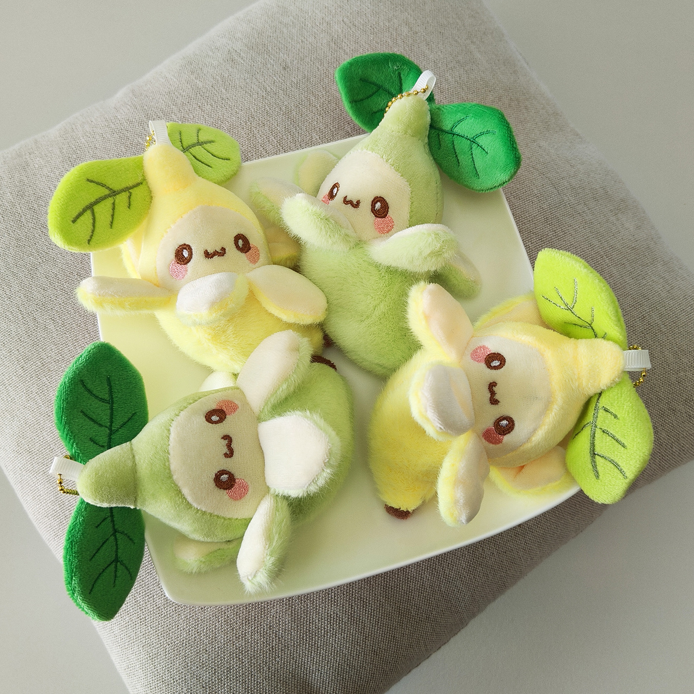 Милая кукла, мультяшный брелок, плюшевая игрушка, украшение на сумку, популярно в интернете