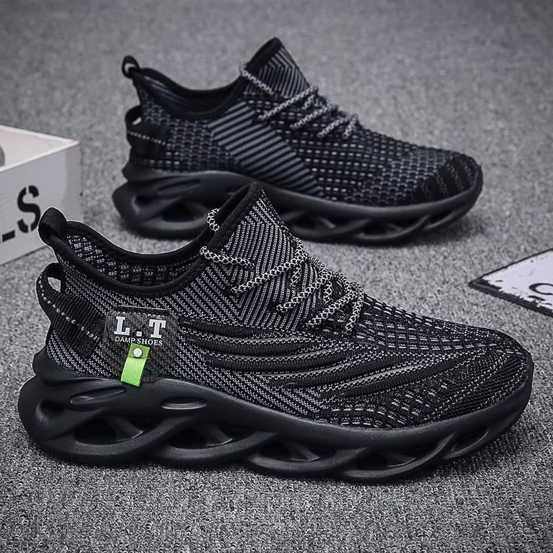 Дышащие черные кроссовки, созданы по технологии flyknit, для бега, мягкая подошва, увеличивают рост