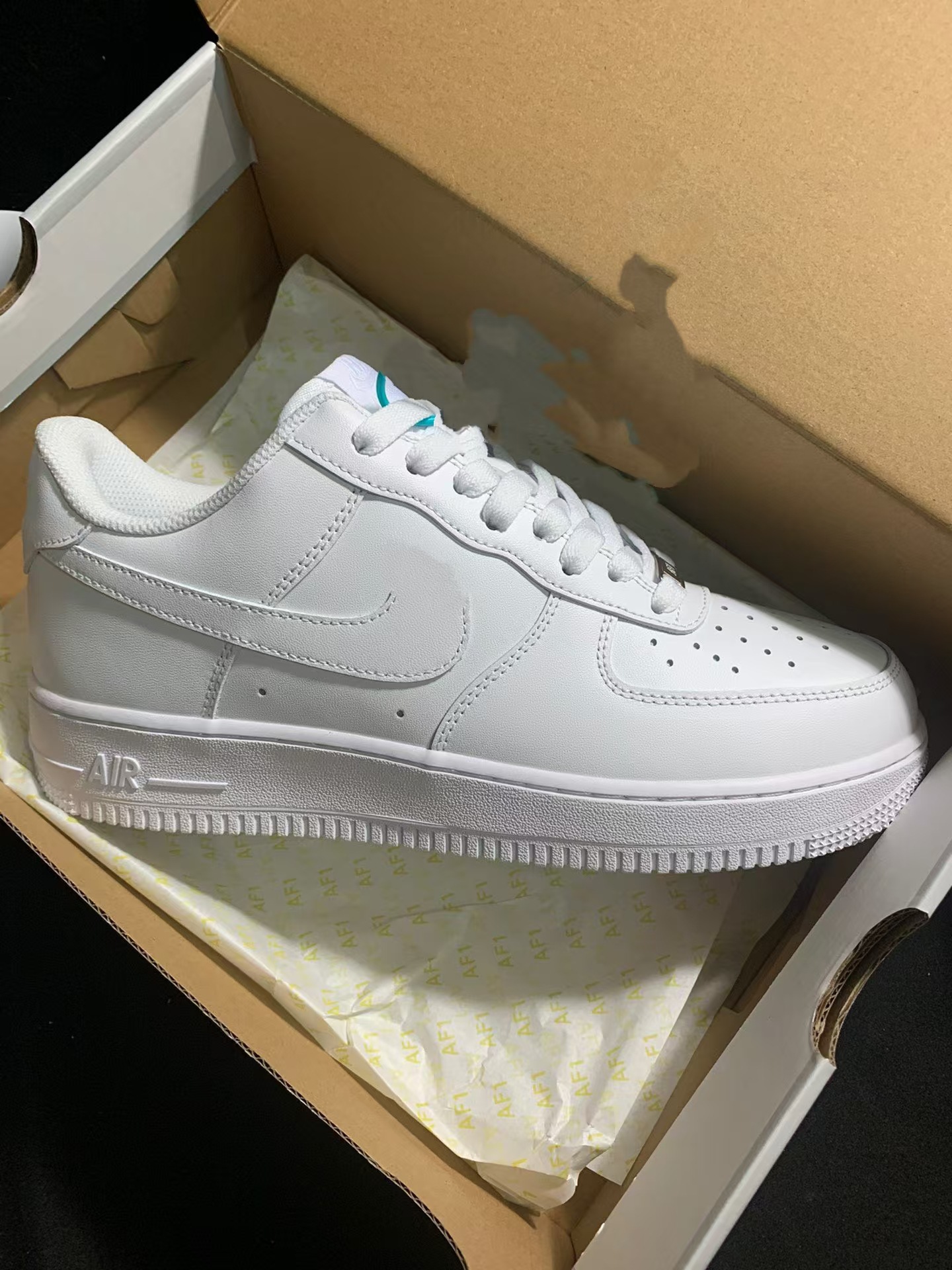 Nike Air Force 1, низкие универсальные белые кеды подходит для мужчин и женщин, доступен дропшиппинг