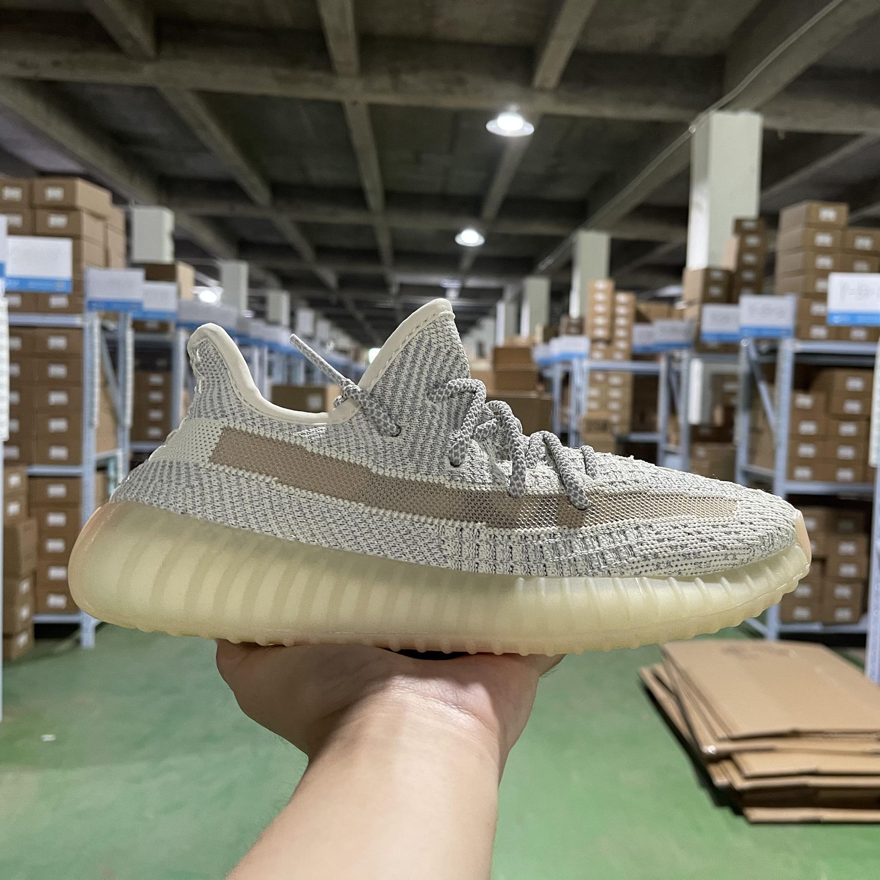 Женская туфли чисто оригинальные yezy shucan coconut of 350v2 звезды кунжут
