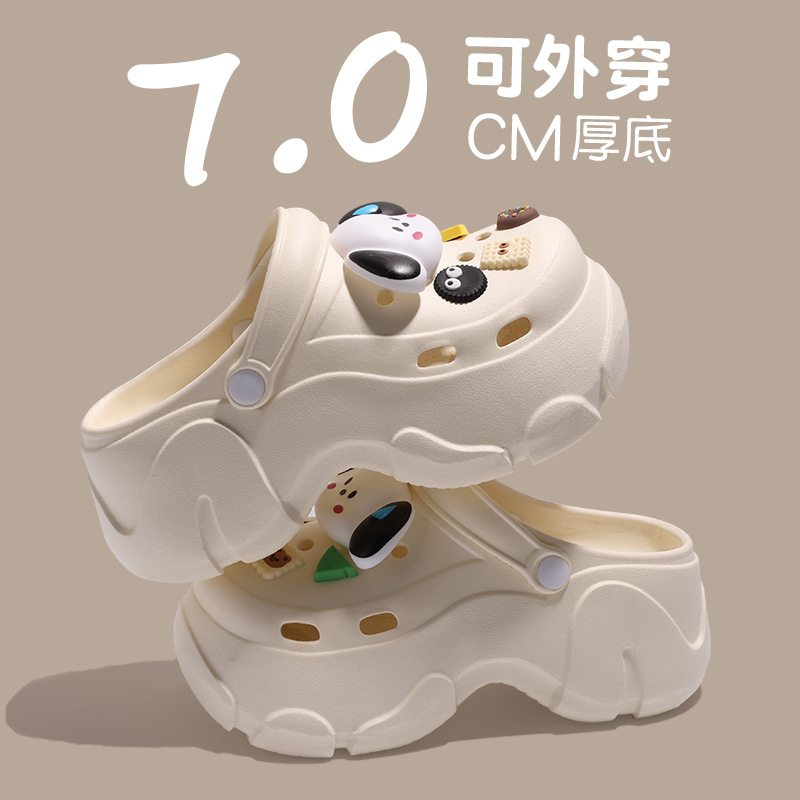 Летние тапочки в стиле Crocs на платформе, ультрамягкие пляжные нескользящие мюли, коллекция 2026 года, подходят для носки на улице, пляжный стиль, закрытый носок